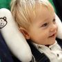 Adjustable headrest for children and babies - white