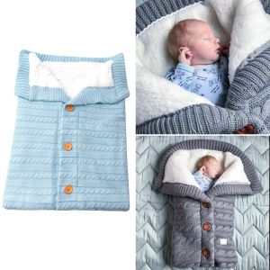 Buttoned trolley sleeping bag - blue