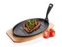 Cast iron frying pan with Grada wooden board 27x17.5cm