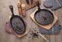 Cast iron frying pan with wooden board Grada 22cm