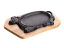 Cast iron frying pan with wooden Grada board 27x17 cm - in the shape of a cow