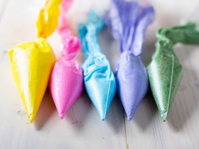 Decorating bags 10pcs, 2 creams