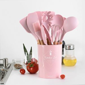 Kitchen utensils - a set of 11 elements - pink