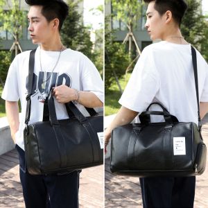 Leather travel bag - black