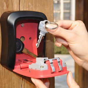 Lockable key box - red
