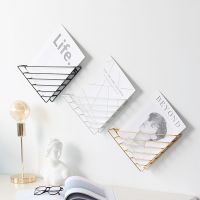 Metal stand for documents - white