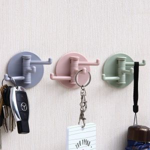 Movable hangers for accessories - green