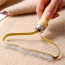 Pilling comb shaver for clothes sweaters