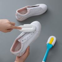Shoe brush