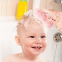 Silicone brush for washing children - pink