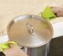 Silicone kitchen gloves/ clamp/ gripper (2 pieces) - green