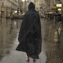 Waterproof picnic blanket with raincoat - black