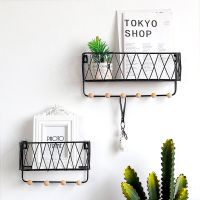 Wisząca półka z wieszakami, styl LOFT– czarna, 25,5cm