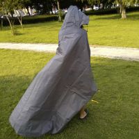 Wodoodporny koc piknikowy z fukcją płaszcza przeciwdeszczowego - szary