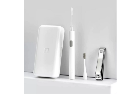 Xiaomi Mijia Huohou ear and nail care kit